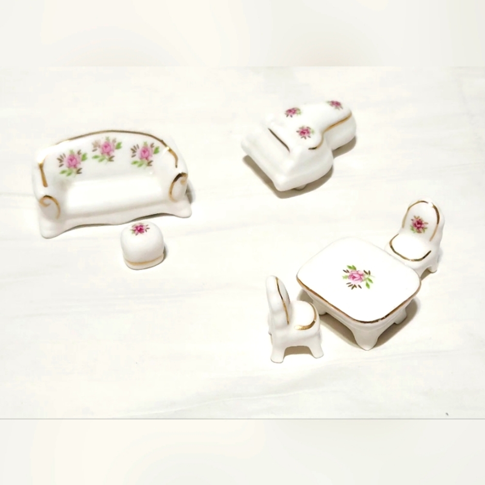 Cathay Intl. Porcelain Rose Pattern Gold Trim Miniature Furniture Taiwan